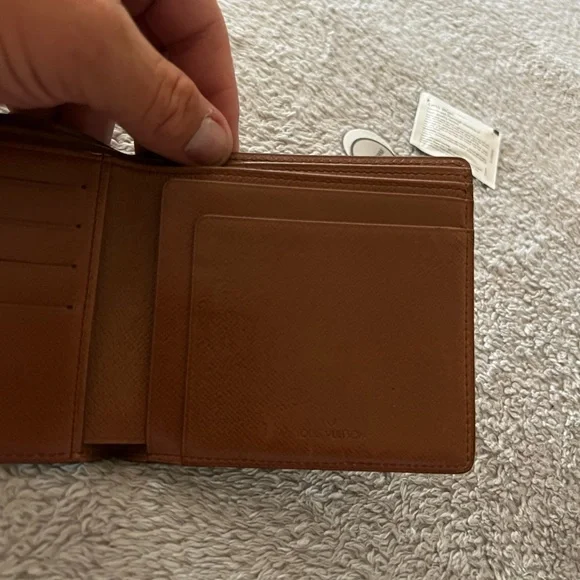 Louis Vutton Bifold Mens Wallet - Picture 3 of 6